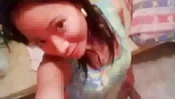 تنگ cunts کے ساتھ خوبصورت لڑکیاں اس کے سخت مرگا کا اشتراک کریں