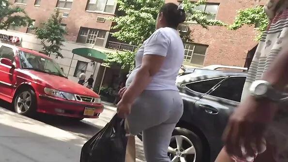 Slutty ایشیائی کارکنوں کا دفتر میں بے ساختہ معاملہ ہے۔