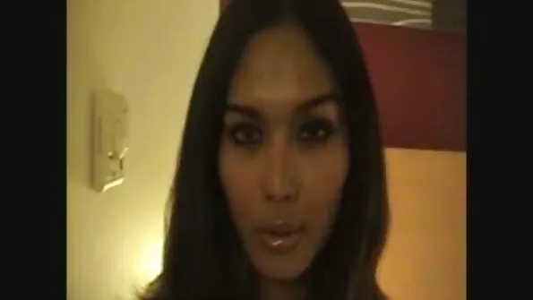 Petite سنہرے بالوں والی ڈائریکٹر کی متاثر کن fuckstick کے ساتھ تجزیہ کیا
