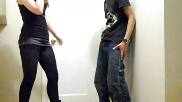 نوعمر ننگا پارٹی ہے تازہ نوجوان sluts ، اتارنا fucking doggystyle