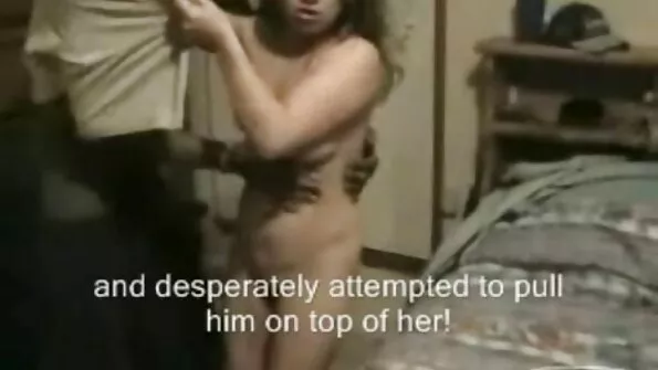 دو سنہرے بالوں والی sluts اس گرم ، شہوت انگیز threesome میں ایک شاندار لنڈ کا اشتراک