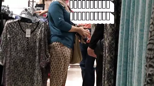 اڈریانا چیچک اور ایک دوست کے ساتھ بھیگا ہم جنس پرست کھیل تھوکیں۔